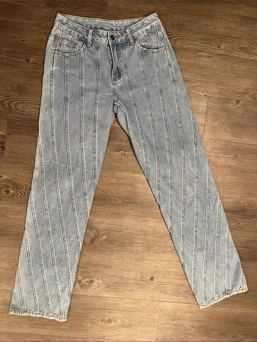 Women’s Straight Leg Light Blue Striped Jeans